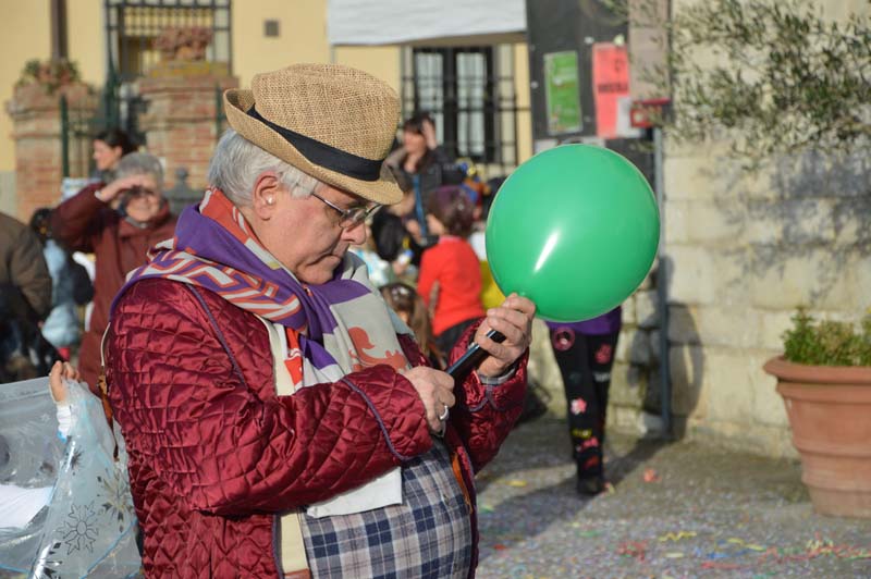 don Giovanni durante l'ultima festa di Carnevale in piazza Peruzzi